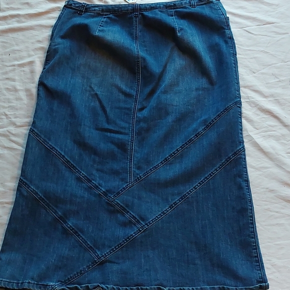 Sold! CJ BANKS maxi denim skirt, 16W - Picture 8 of 8
